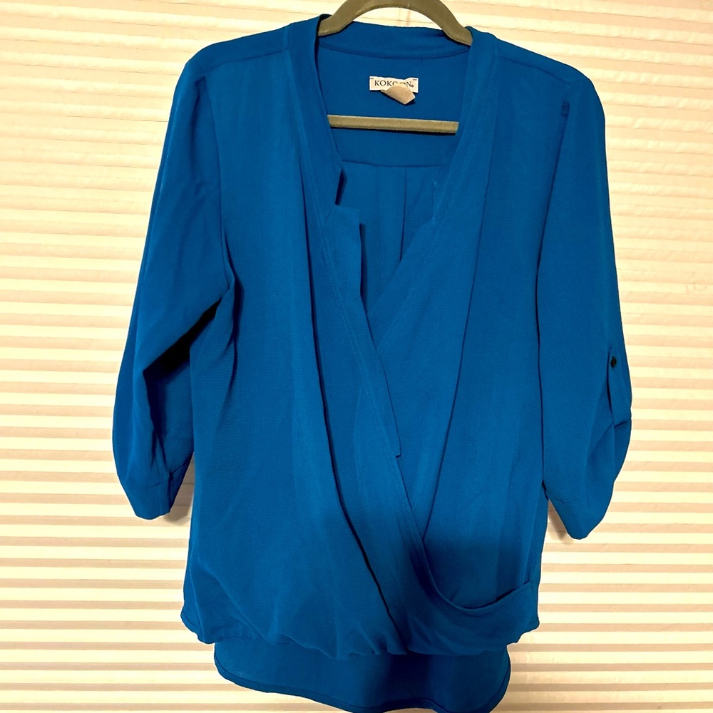 Like New Blue Crossover Blouse 3/4 Sleeve medium